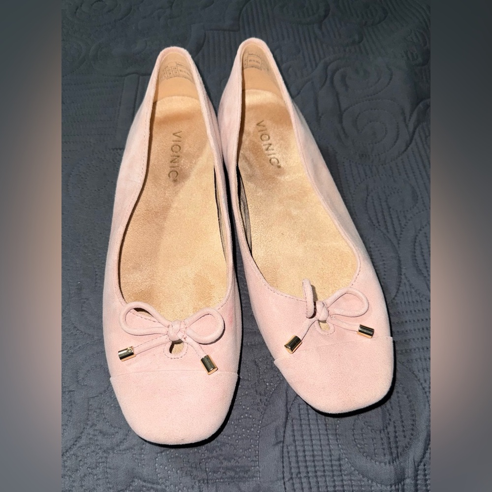 Vionic Blush Suede Loafers